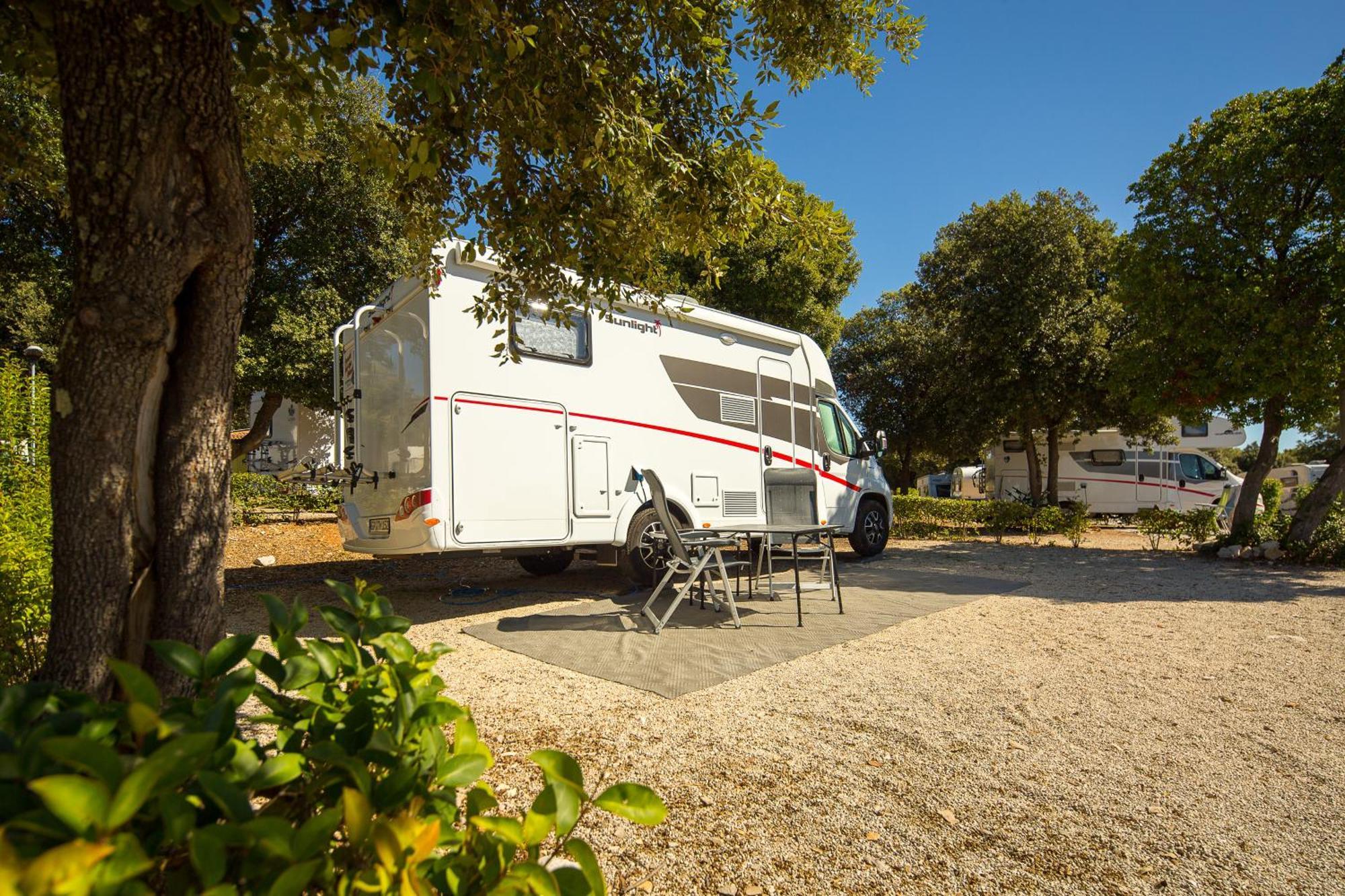 Maistra Camping Polari Pitches 罗维尼 外观 照片